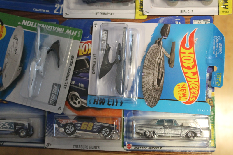 Illustration for article titled Enormous Die-Cast Collection - Box 3 - Hot Wheels